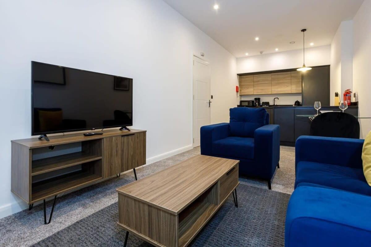 Contemporary 1 Bed Apartment Central Bolton Exterior photo